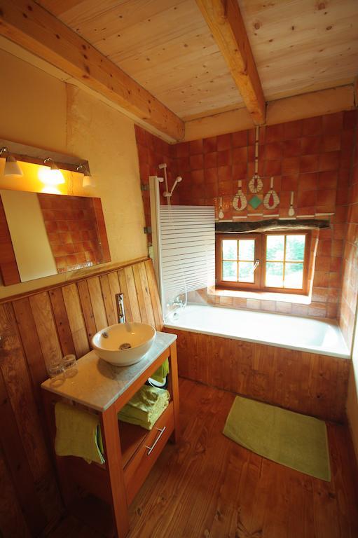 Bed and Breakfast Les Grandes Fontaines La Longine Habitación foto